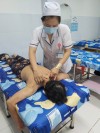 PHƯƠNG PHÁP KHÔNG DÙNG THUỐC  TẠI BỆNH VIỆN YHCT TỈNH BẾN TRE  ĐAU MỎI VAI GÁY