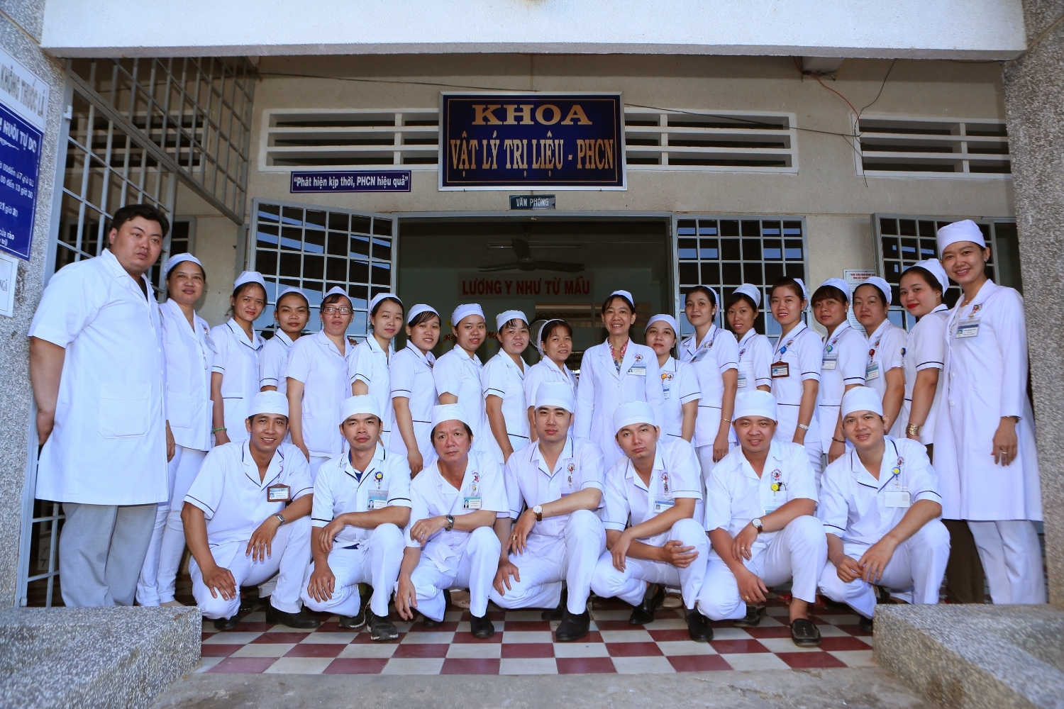Khoa Vật lí trị liệu và phục hồi chức năng